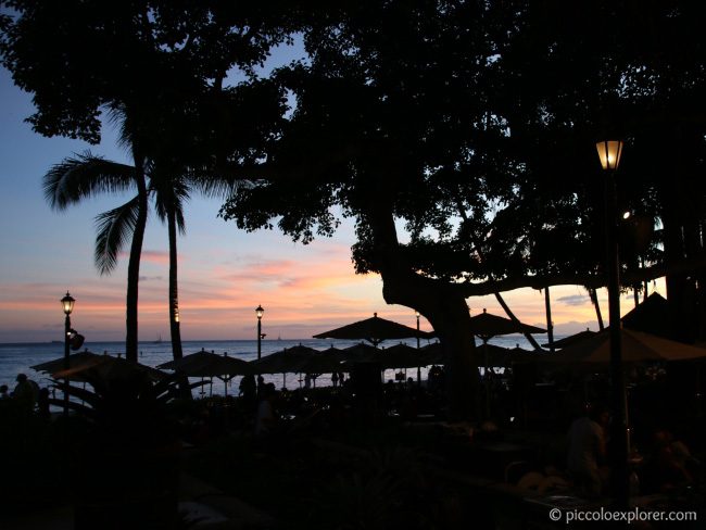 Beachfront Restaurants in Waikiki - Beachhouse at the Moana