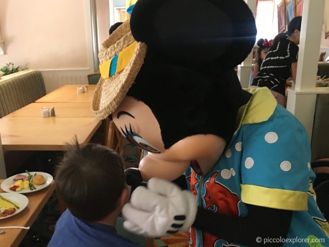 Meeting Minnie Mouse at the Cape May Cafe Character Breakfast, Disney's Beach Club Resort