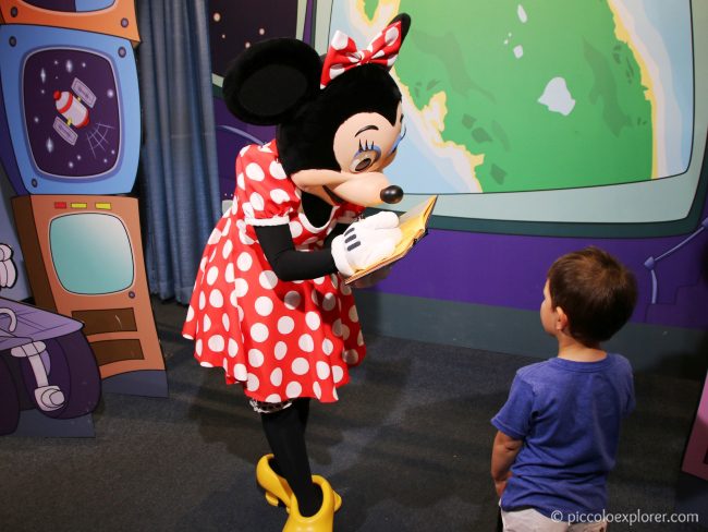 Minnie Mouse at Character Spot, Epcot, Walt Disney World