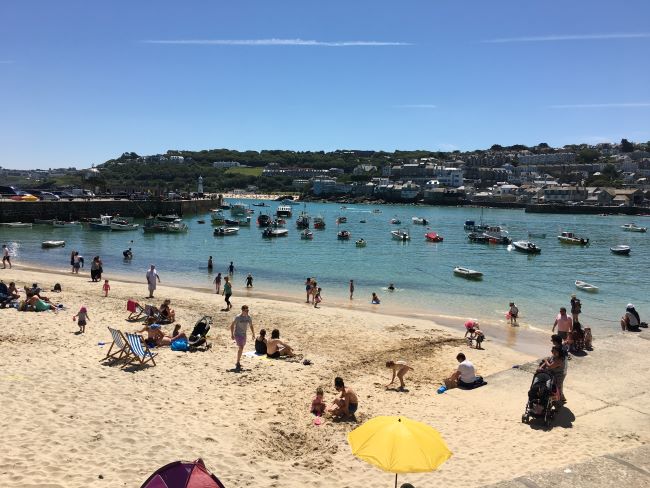St Ives Harbour Beach for families