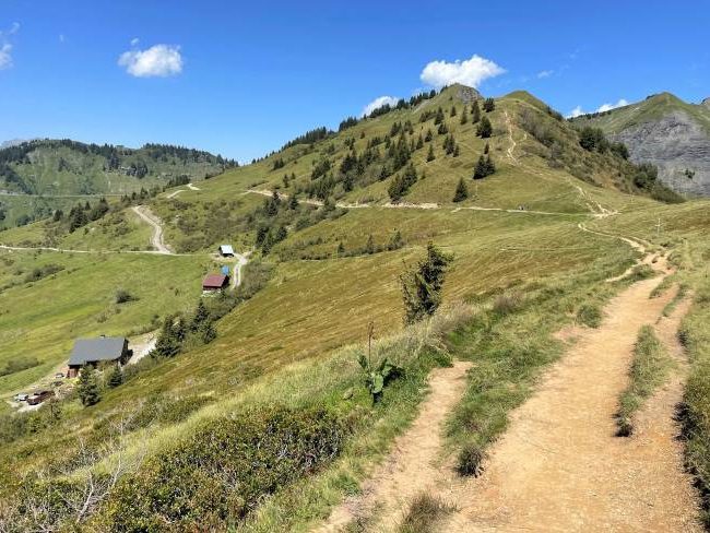 Family hike French Alps - Chalets de Mapellet