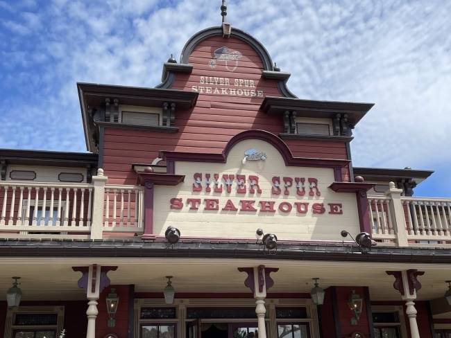 Best Disneyland Paris Restaurants Silver Spur Steakhouse