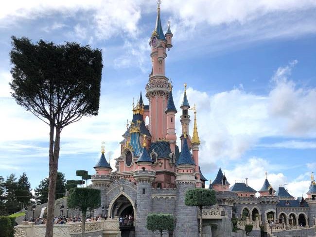Guide to Disneyland Paris Attractions