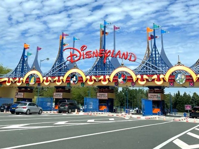 Disneyland Paris Entrance 2022 Trip Report