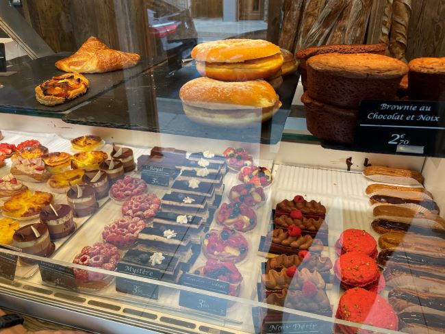 Morzine Shops La Bonbonniere Bakery