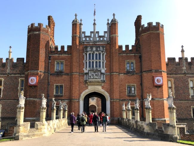 What's On Summer Holidays London Hampton Court Palace