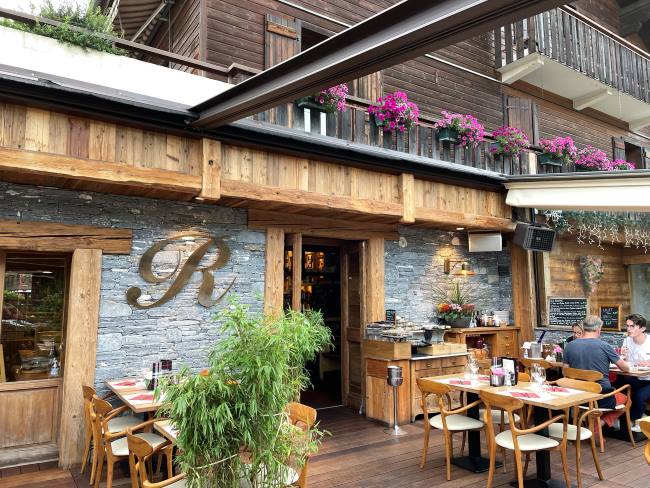 Where to eat in Morzine La Rotonde