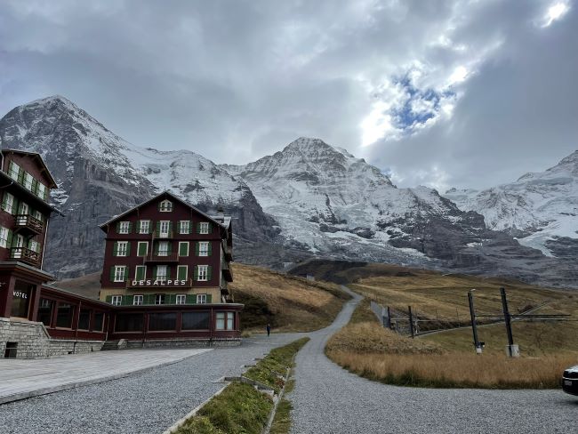 Switzerland road trip Jungfrau Eiger Walk